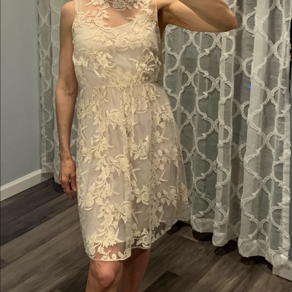 Alice & Olivia Ivory Lace Dress Size 2